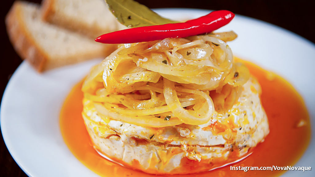 Nakladany Hermelin - Pickled cheese in Prague