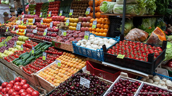 Fruit and vegetable in Sennoy Market
