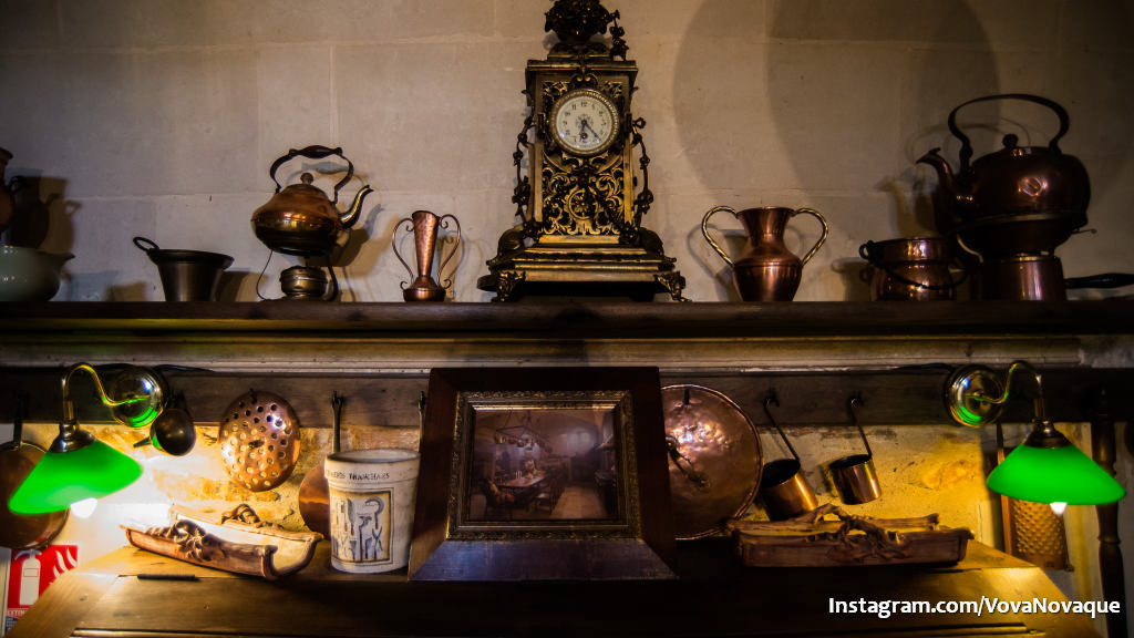 Chateau Challain kitchen