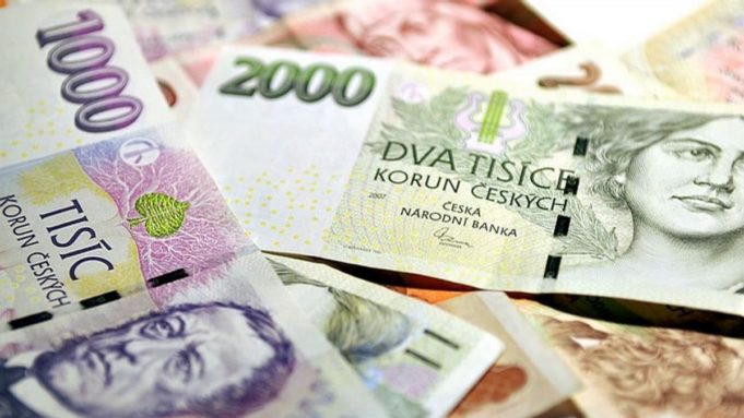 where to exchange money in Prague