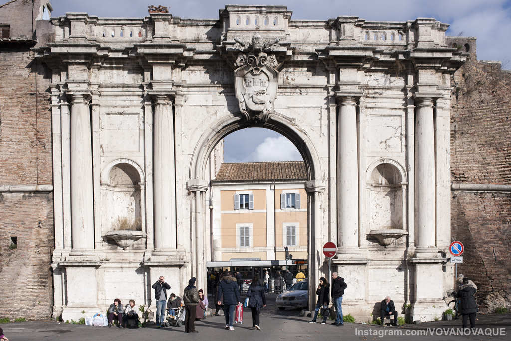 Porta Portese Gate