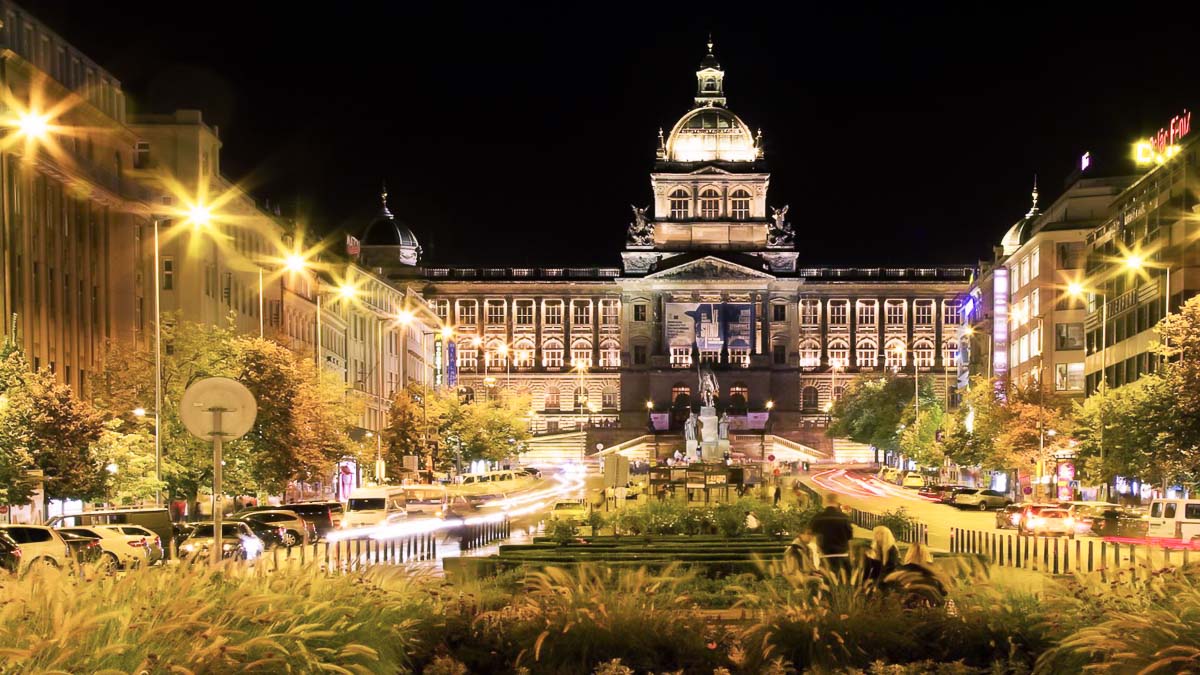 Wenceslas Square in Prague: terraces, shopping, hotels, exchange