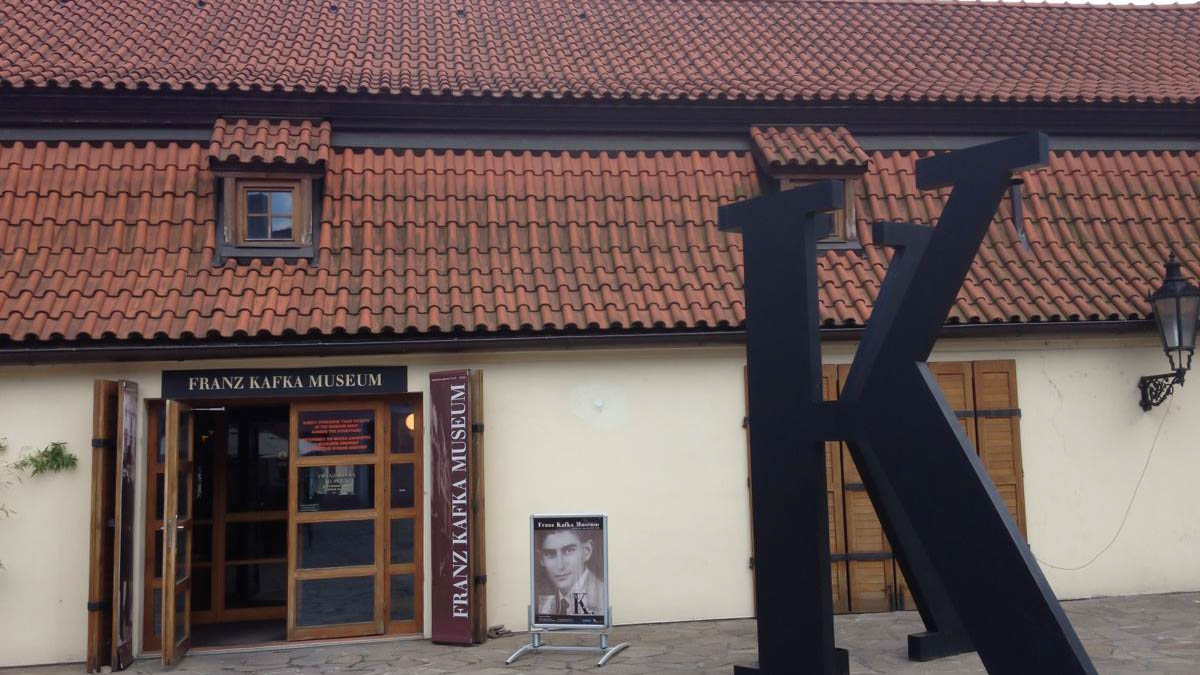  rainy Prague kafka museum 