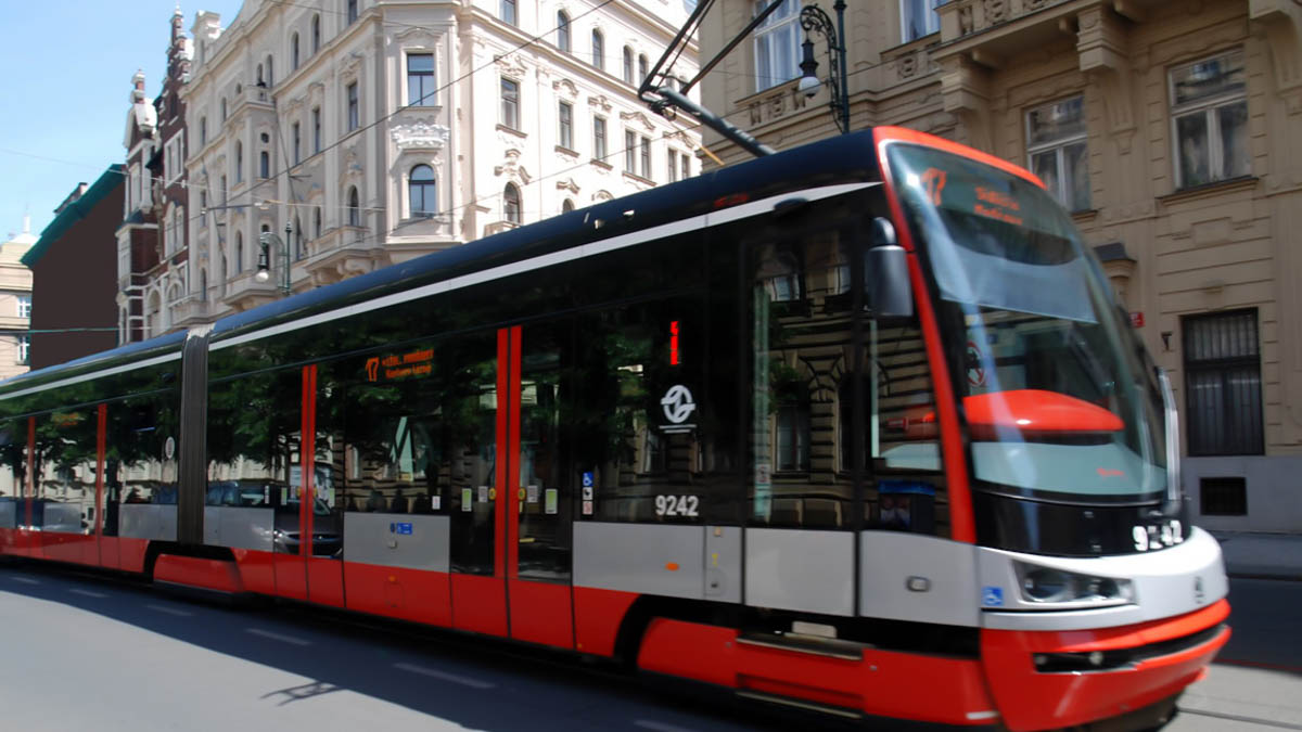  ce să faci dacă plouă în turul tramvaiului din Praga