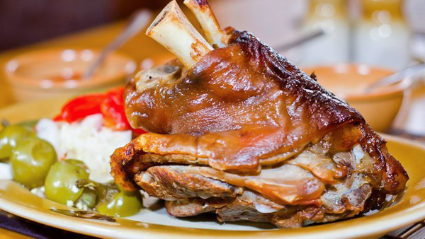 traditional pork knuckle in Prague