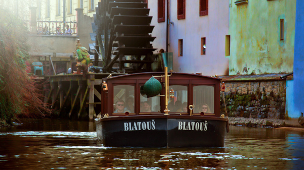 boat cruise in Prague Venice