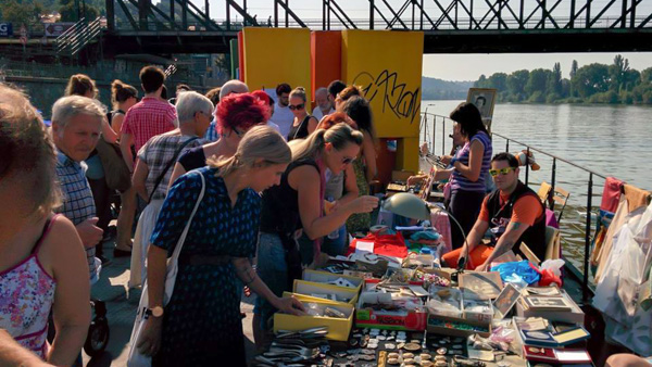 Prague markets flea market naplavka