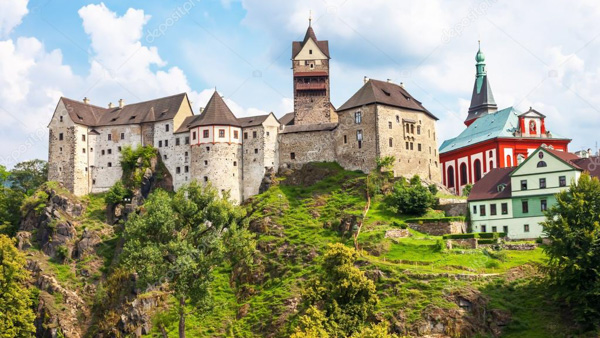 Karlovy Vary Loket Castle